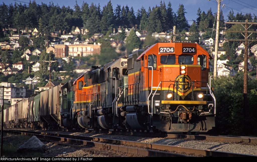 BNSF 2704